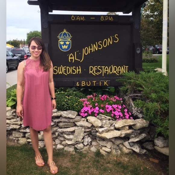 Flowy Dress - Picture 4 of 4